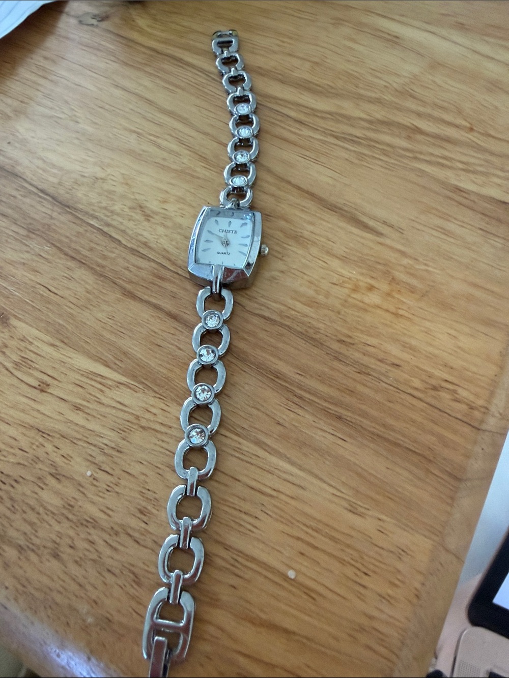 Source Unknown Silver-Tone Women's Link Bracelet Watch with Crystal Accents